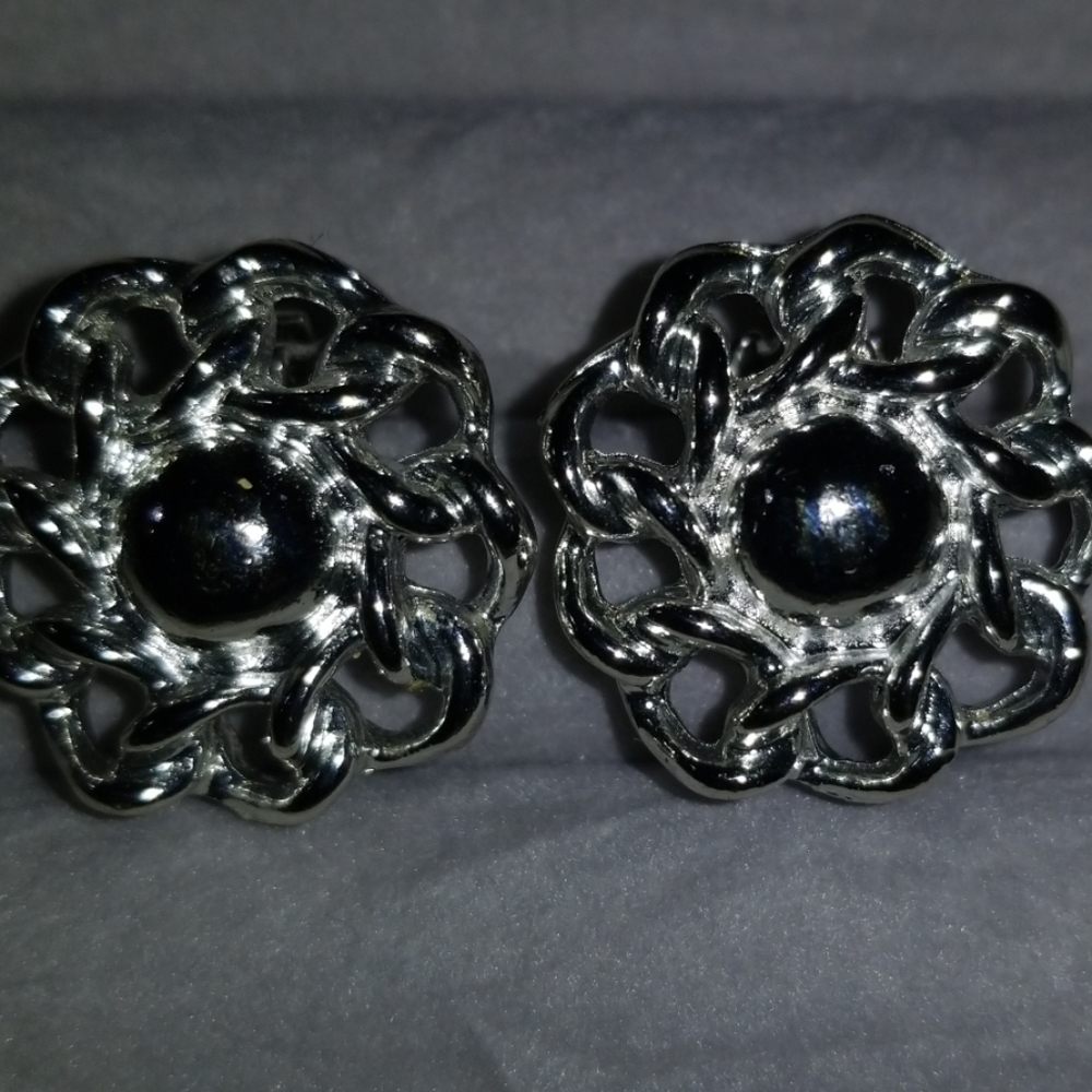 Lisner Earrings Solid Silver Tone Cluster Clip On